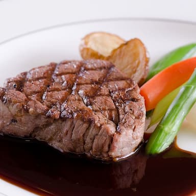 東京・新宿のホテルで調理スタッフを募集！ハイクラスホテルならではの料理を提供。