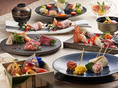 日本料理・和食の経験者は優遇します。高い評価を頂いている「会席料理」をメインに多彩な料理をお任せ。