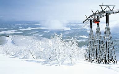 高い晴天率を誇る道東最大のスキー場