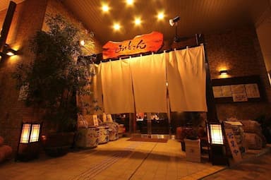 ワンランク上の居酒屋をテーマにしたしゃぶしゃぶと日本酒の和食居酒屋「おくどさん」