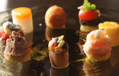 日本の食を進化させ続ける 株式会社フォーシーズで活躍しませんか。