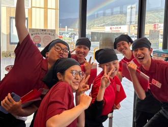 お肉が主役の個性豊かな飲食ブランドを展開する企業で、新たな仲間をお迎えします。