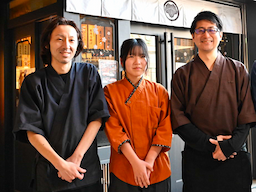 店長のままでも昇格・昇給！年収600万円以上も目指せる多彩なキャリアパスをご用意。