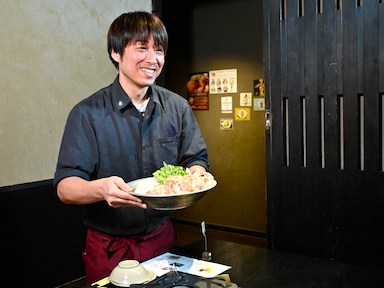 店長のままでも昇格・昇給！年収600万円以上も目指せる多彩なキャリアパスをご用意。