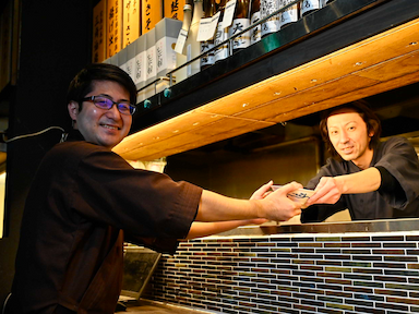 店長のままでも昇格・昇給！年収600万円以上も目指せる多彩なキャリアパスをご用意。