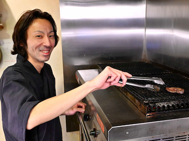 店長のままでも昇格・昇給！年収600万円以上も目指せる多彩なキャリアパスをご用意。