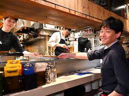 現在、国内外に50業態・320店舗を展開している成長企業で活躍しませんか！