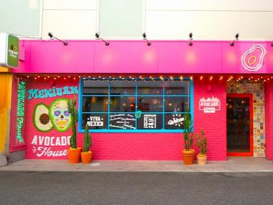 現在、国内外に50業態・320店舗を展開している成長企業で活躍しませんか！