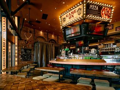 現在、国内外に50業態・320店舗を展開している成長企業で活躍しませんか！