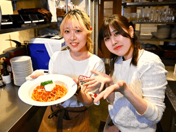 現在、国内外に50業態・320店舗を展開している成長企業で活躍しませんか！