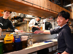 現在、国内外に50業態・320店舗を展開している成長企業で活躍しませんか！