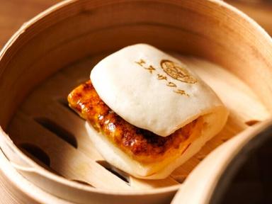 ミシュラン星獲得店の技術を学び、料理長を目指せる明確なキャリアパスがあります。