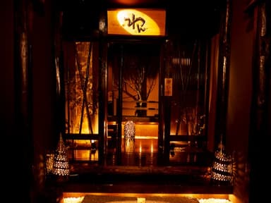 月８日の休みがしっかりと確保されているため、仕事とプライベートのバランスを保ちながら勤務可能です。