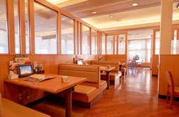 東証プライム市場上場グループ運営の安定基盤で、将来を見据えて安心して働ける職場環境です。
