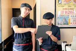 東証プライム上場の安定基盤あり。店舗運営のノウハウが学べます！