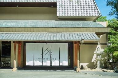 自然に包まれたホテルで、その土地らしさを感じる食体験を届けます。（奈良）