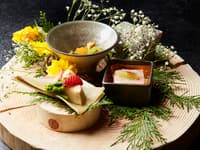 土地の恵みを一皿に。滞在の記憶を彩る料理を創ります。