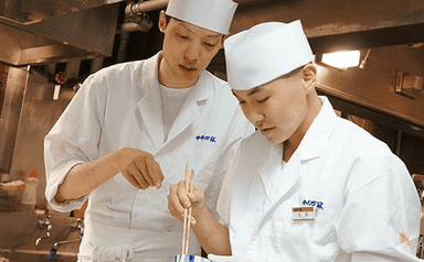 安定した環境の中、調理技術をさらに伸ばしませんか？