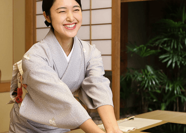 東証上場の老舗・日本料理しゃぶしゃぶ専門店「木曽路」で、接客長から女将をめざしていただけませんか。