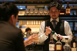 当社が都内で展開する当社のレストラン・バーでバーテンダー募集　※画像はすべて既存店