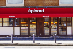 明治15年創業の歴史ある老舗にて、長年愛されてきた「トリュフ・オ・ショコラ」の技術を習得可能です。