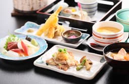 社宅費は月7,000円で引越費用補助も用意されており、遠方からの転職でも安心して新生活を始められます