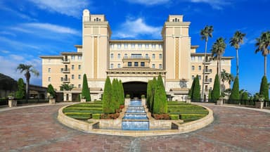 和洋中の全ジャンルが直営のため、部門を超えた技術指導やコラボレーションを通じて専門性を高められます。