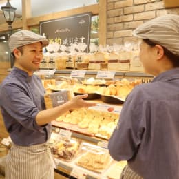 【創業64年】1年間の社員定着率＜94％以上＞！「長く働き続けられる」×「自己成長」が叶う成長企業！安心の教育体制で早期キャリアアップの機会も豊富