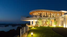 月額1万5千円で利用可能な単身者用社員寮があり、水道代も含まれているため生活費を大幅に抑えられます。