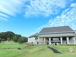 スタッフとのコミュニケーションを大切にしながら業務に取り組んでください