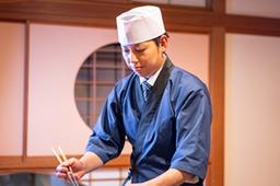 料理長・大川匠が率いる、未来へ続く調理場づくりを。