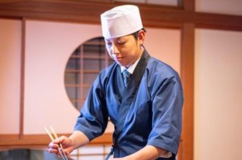 料理長・大川匠が率いる、未来へ続く調理場づくりを。