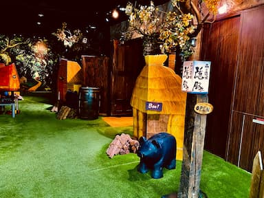 西新宿エリアを中心に3業態・5店舗を展開◎『森の酒場隠豚』新宿西口店で新しい仲間を募集しています！