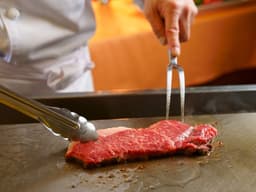火入れや仕上げまで、料理人の技術を活かせる環境。経験を次のステージへつなげられます。