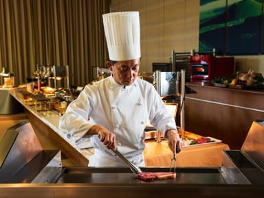 阿蘇の雄大な自然に囲まれたホテルで、料理長候補として新たなキャリアを。