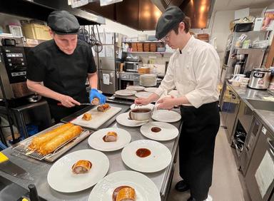 生産地に近いキッチンで、採れたて素材と本気で向き合う日々。