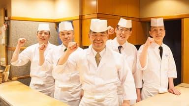 伝統と洗練が融合した寿司店。ここから、お客様に最高のひとときを提供します。