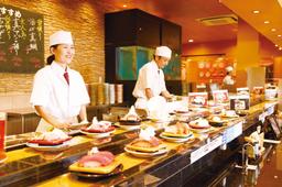 現場のやりがいも、キャリアの広がりも。地域に愛される寿司店で、次のステップへ。