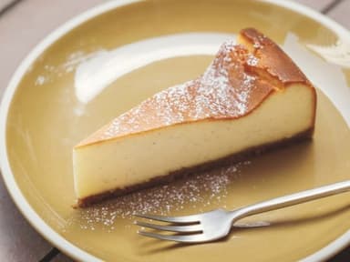 人気カフェで「作る」も「届ける」も！スイーツで感動を創るパティシエ募集。