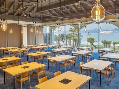 月給35万～37.5万円！とっておきの癒し・食・体験があふれる宿泊リゾートで活躍を。