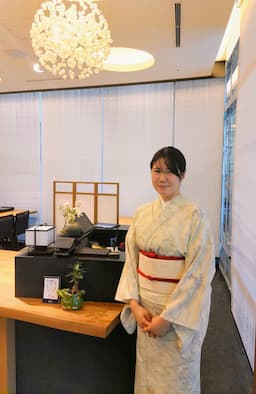  『花ごよみ東京』と『RESTAURANT 1899 OCHANOMIZU』でホールスタッフを募集！
