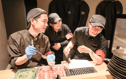 忙しい現場こそ、成長がはやい。仲間と声を掛け合いながら、繁盛店の一体感を味わえる職場です。