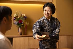 賞与は業績連動で年に2回（昨年実績：2か月分／支給メンバーも！）