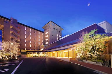 豊かな自然に囲まれた鴨川館で一緒に働きませんか。