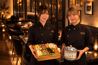 食べログ百名店に選出。表参道・六本木の上質空間で落ち着いた接客を。