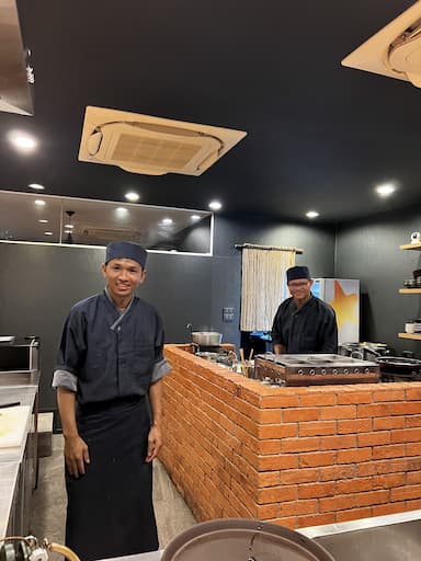 タイ・バンコクの『おだし八景』にてキッチンスタッフとしてご勤務していただきます