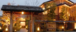 飲食業界での経験を活かし、売上管理やスタッフ育成など店舗運営全般のスキルをさらに磨ける環境です。