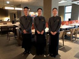 海外ゲストも多数！語学スキルを活かせる＆学べる和フレンチレストランで、若手を導くリーダー募集！