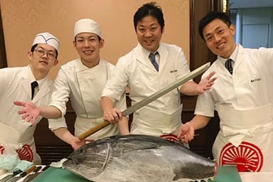 名古屋を中心に和食ブランドを展開。天ぷら・寿司・うなぎなど幅広い業態にふれながら成長できます