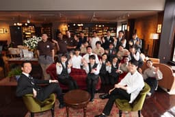 仲間との連携を大切にしながら、安心して長く働ける職場づくりを進めています。